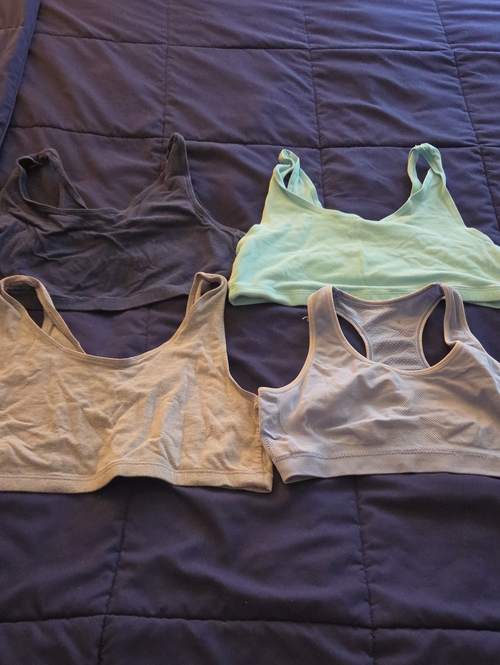 4 Everyday Wireless Scoop Sports Bra - Mint, Gray, Dark Blue Light Blue